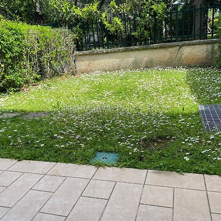Apartment Flower Raffa Bagian luar foto